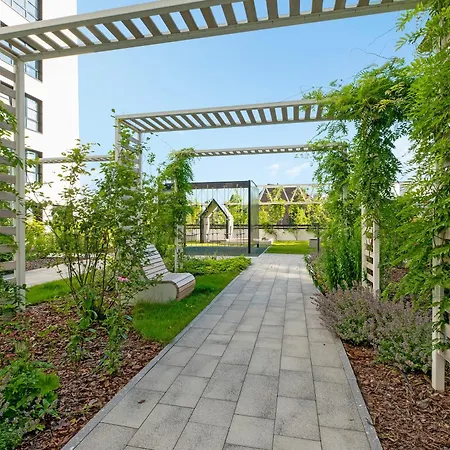 Doki Modern Food Hall By Triapart