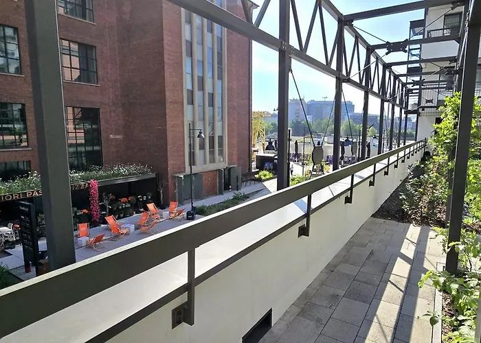 Doki Modern Food Hall By Triapart * グダニスク